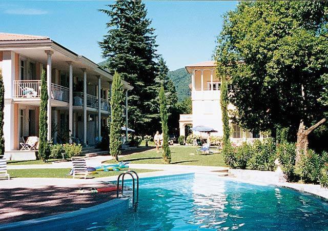 Residence Ville Lago Lugano Porto Ceresio Exterior foto